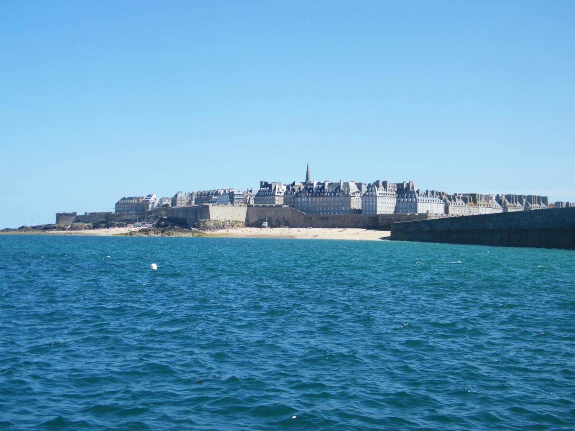 Chez Trotro Apartment Saint-Pierre-de-Plesguen Екстериор снимка